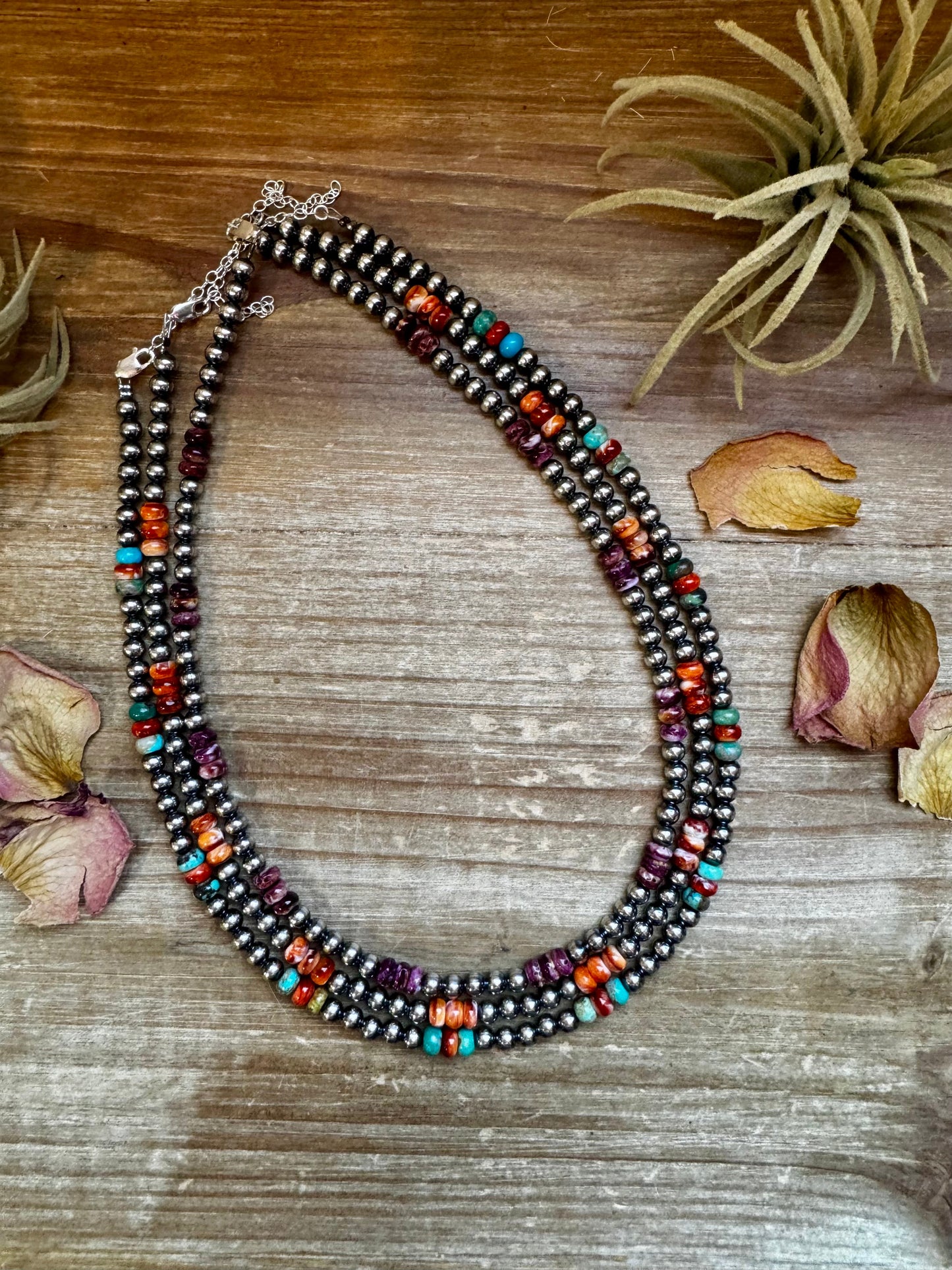 18-Inch Sterling Silver Pearl Necklace with Deep Purple Spiny Oyster – (5mm)