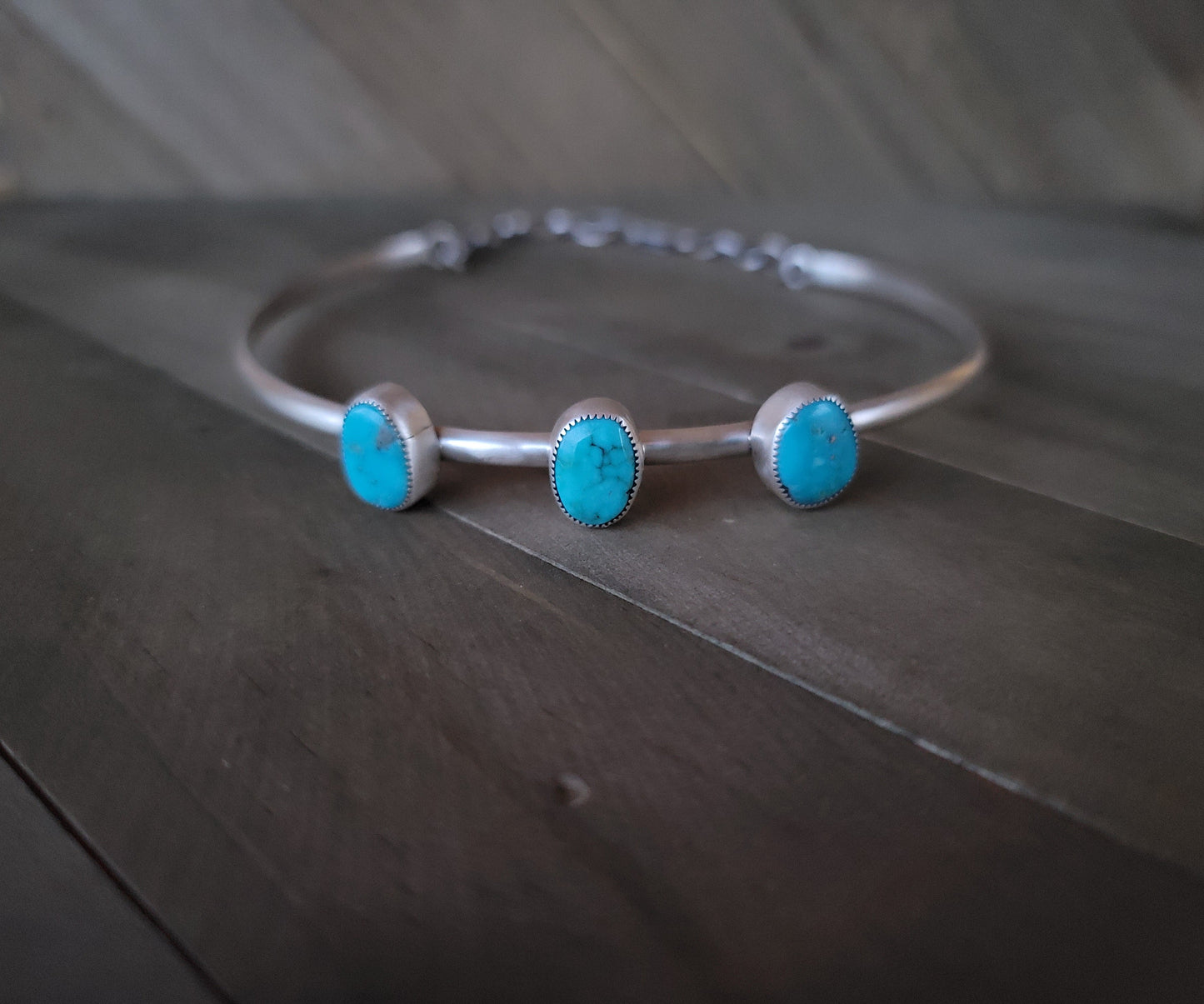 THREE STONE CHOKER