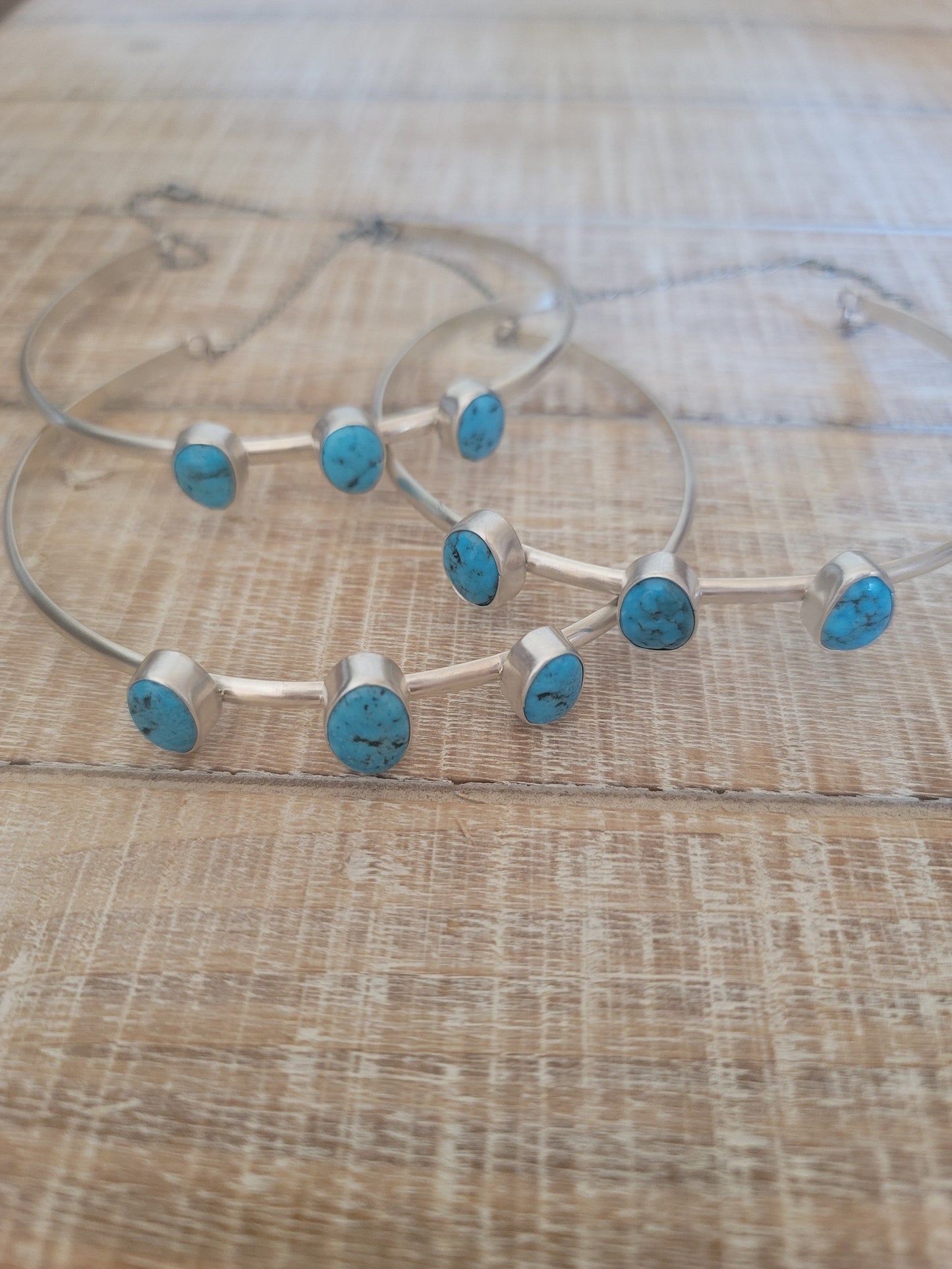 THREE STONE CHOKER