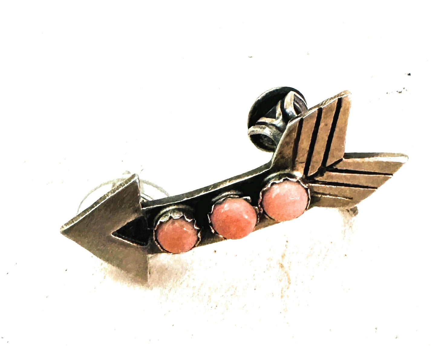 Navajo Queen Pink Conch & Sterling Silver Arrow Earring