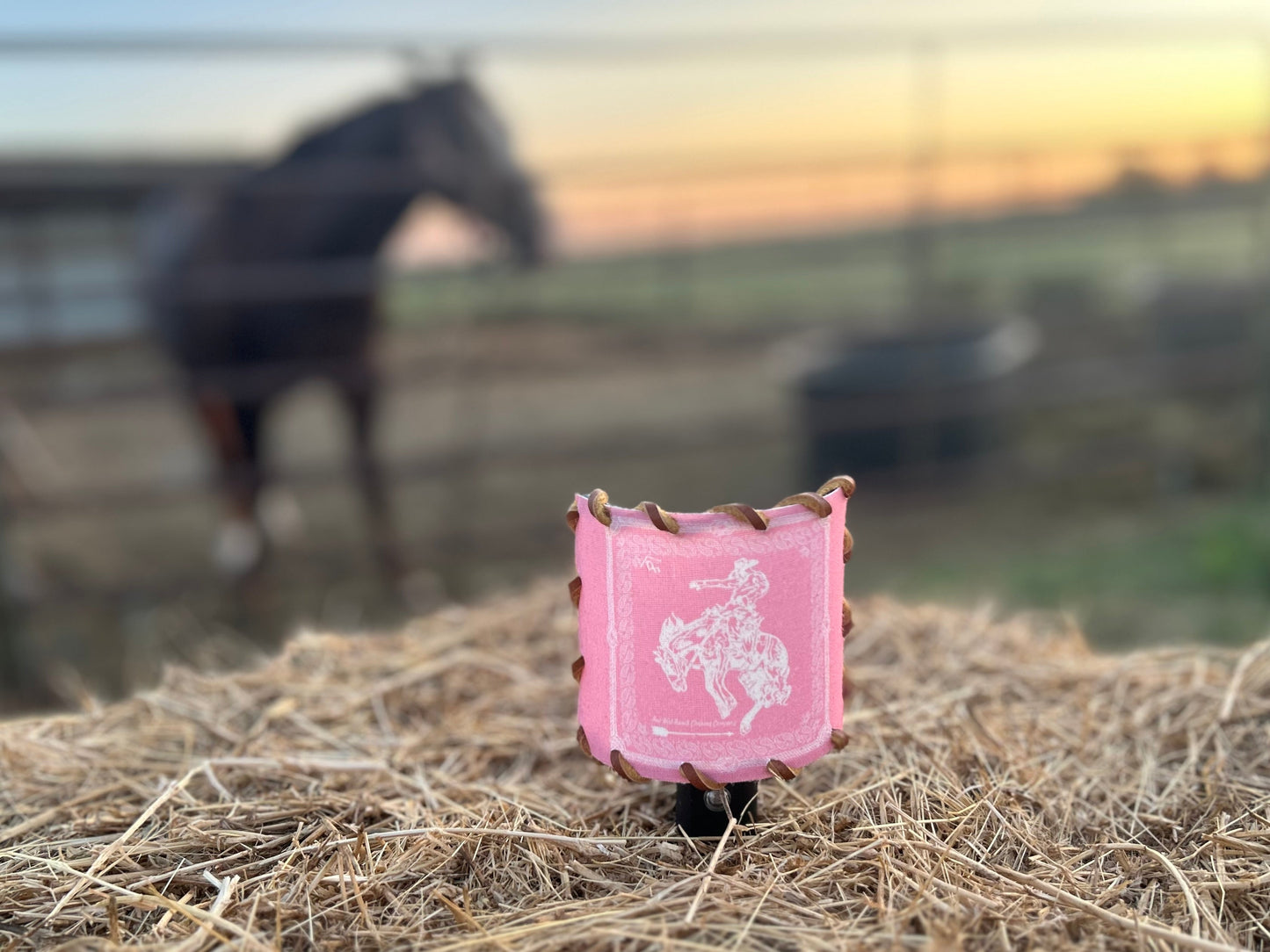 Nightlight Bandana Bronc Pink