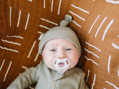 Green Organic Ribbed Newborn Knot Hat