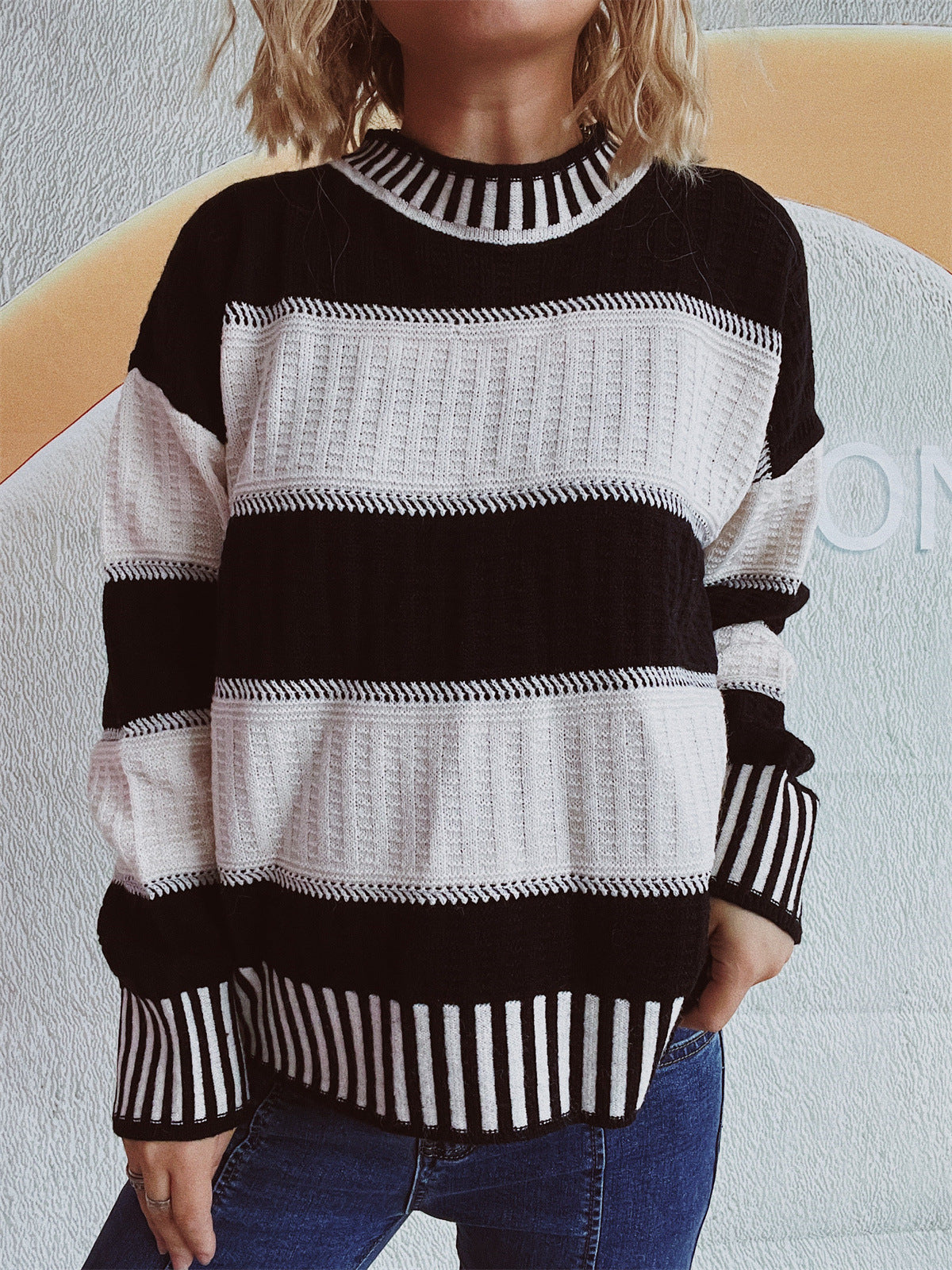 Contrast Round Neck Long Sleeve Sweater