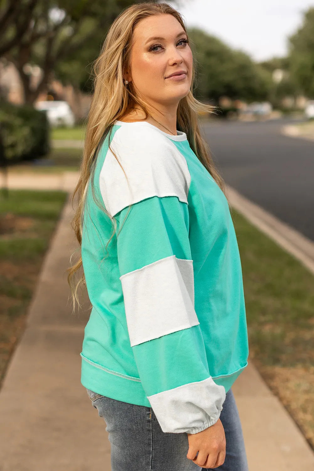 Plus Size Exposed Seam Color Block Long Sleeve Sweatshirt