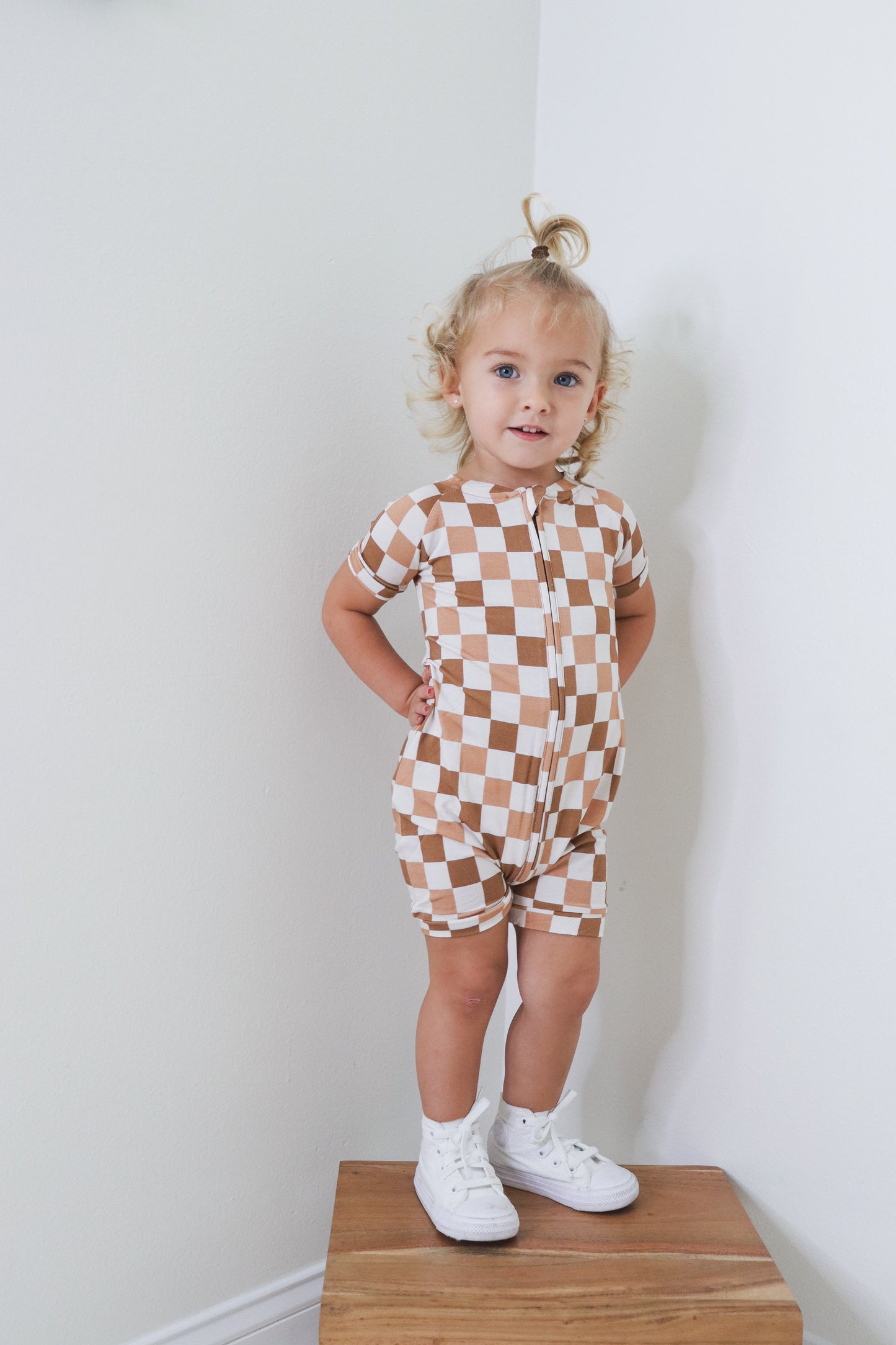 CHESTNUT CHECKERS DREAM SHORTIE