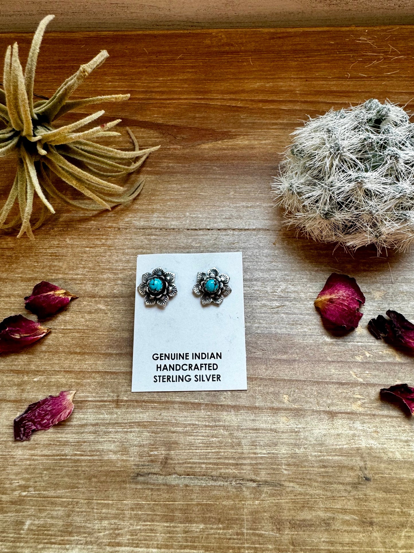 flower Stud earrings with turquoise