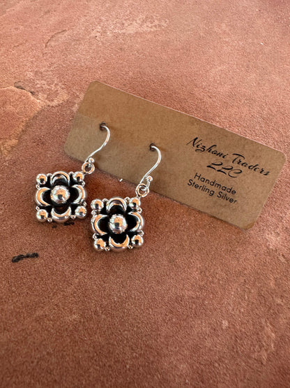 Nizhoni Handmade Sterling Silver Flower Dangle Earrings