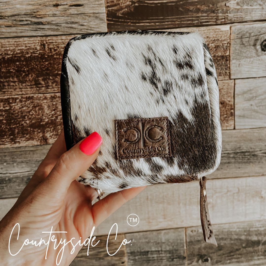 Countryside Cowhide Pouch - Easy Carry Organizer