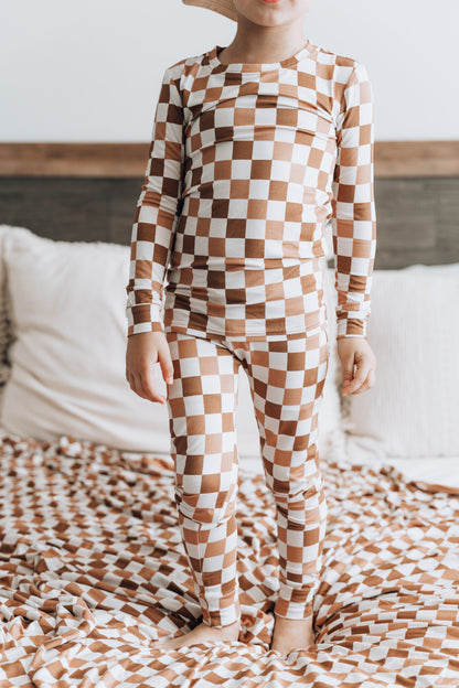 CHESTNUT CHECKERS DREAM SET