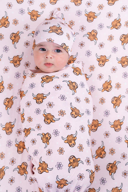 EXCLUSIVE HIGHLAND CUTIE DREAM SWADDLE & BEANIE