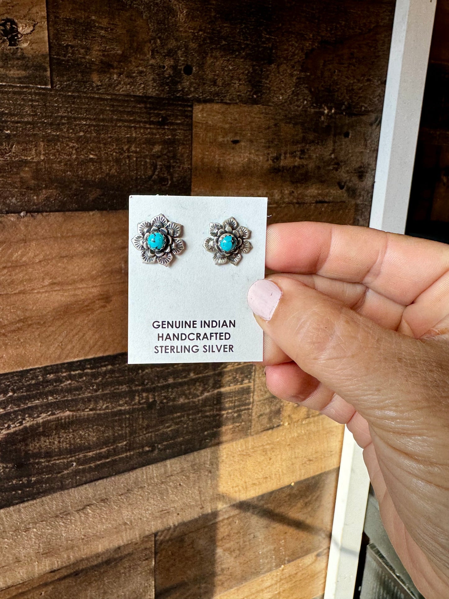 flower Stud earrings with turquoise