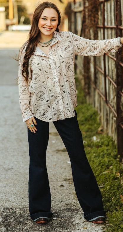 Dark Wash High Rise Front Pocket Detail Flare Jeans (31in Inseam)