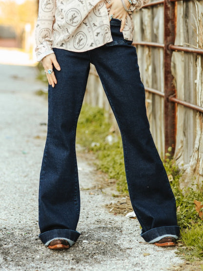 Dark Wash High Rise Front Pocket Detail Flare Jeans (31in Inseam)