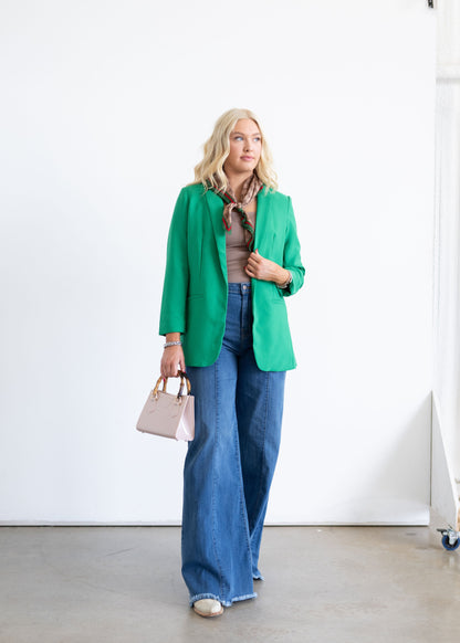 The Nessa Classic Blazer in Kelly Green