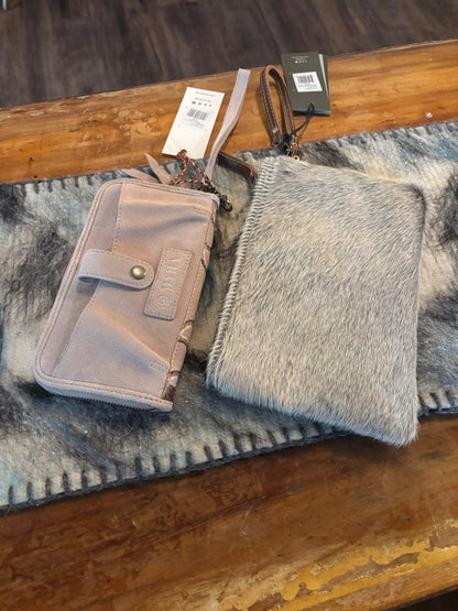 Electric Desert Wallet In Brown