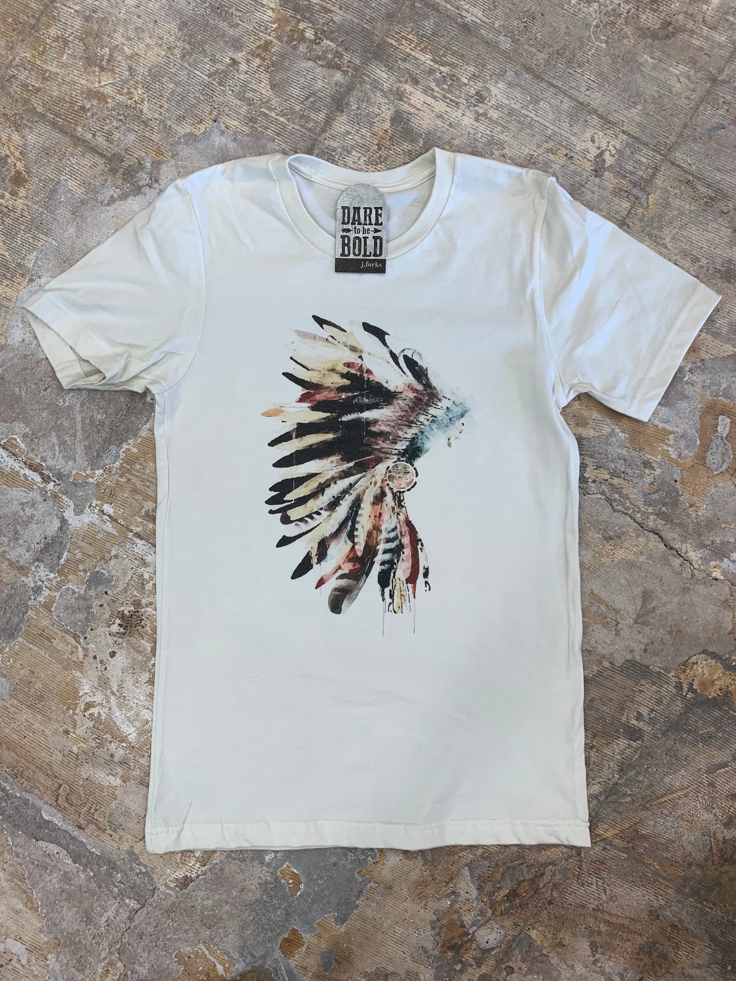 1381 Natural Color Headdress Tee