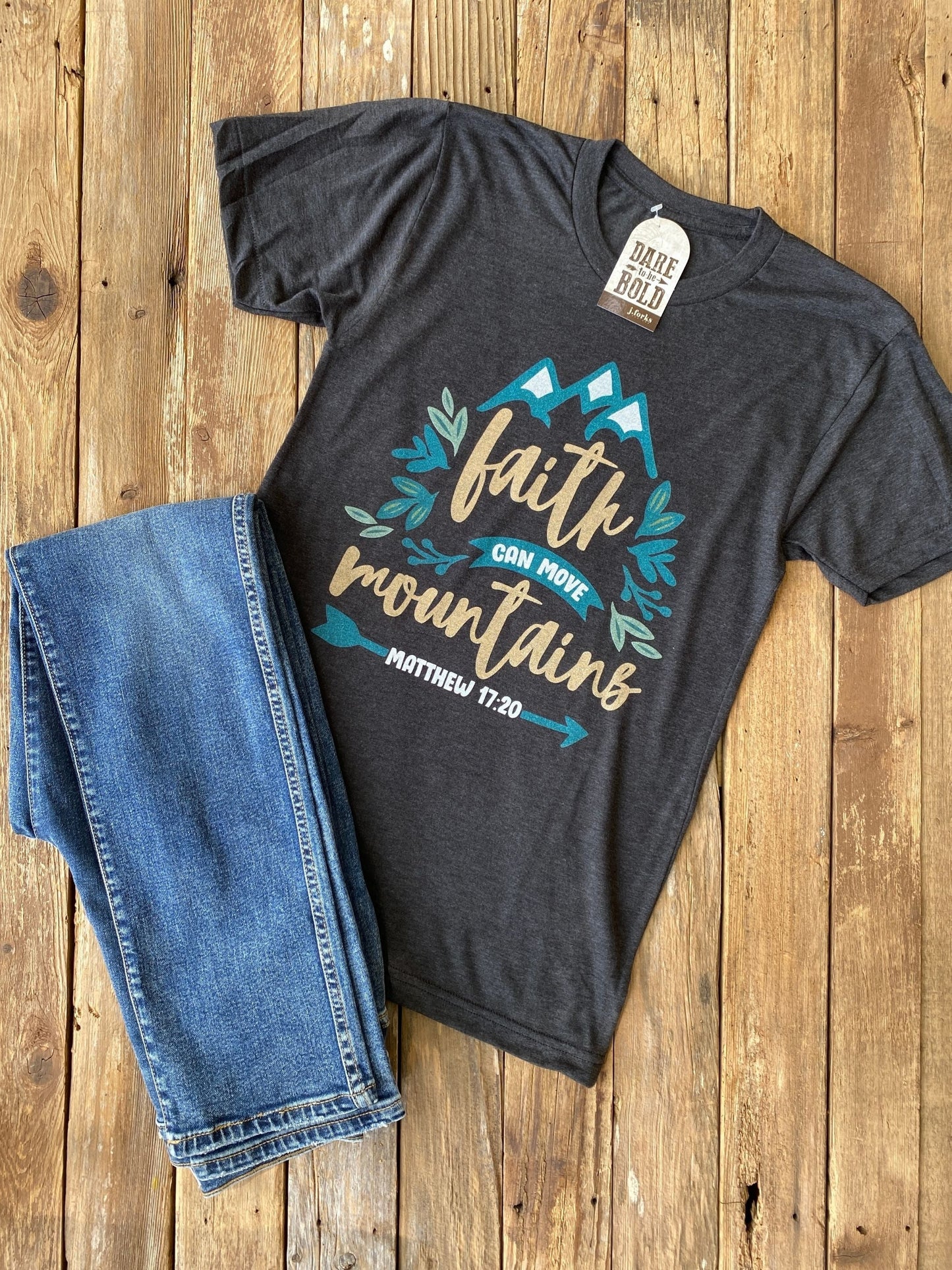 1351 Faith Can Move Mountains Tee