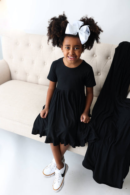 BLACK RIB DREAM RUFFLE DRESS