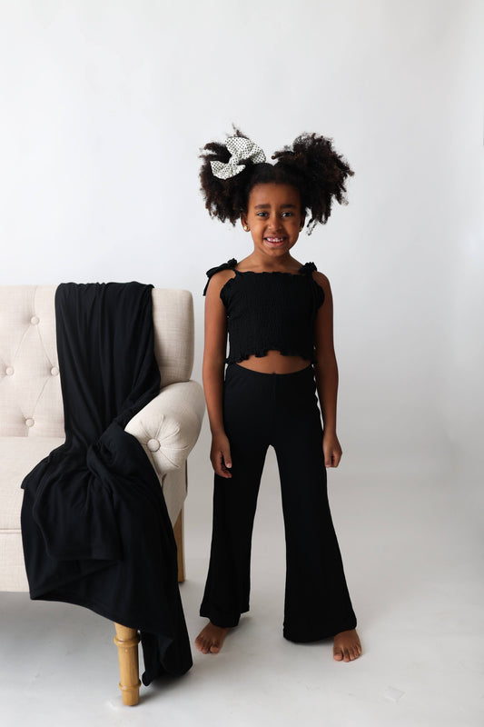 BLACK RIB DREAM SMOCKED FLARE SET