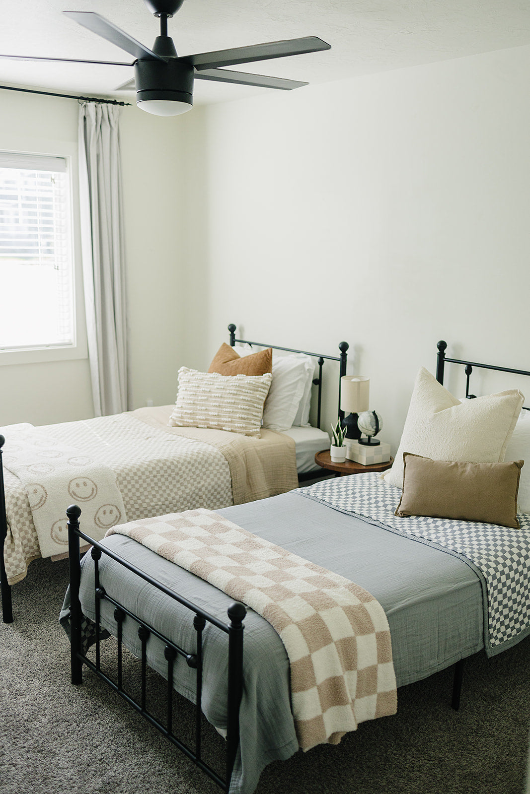 Taupe Checkered Twin Muslin Quilt