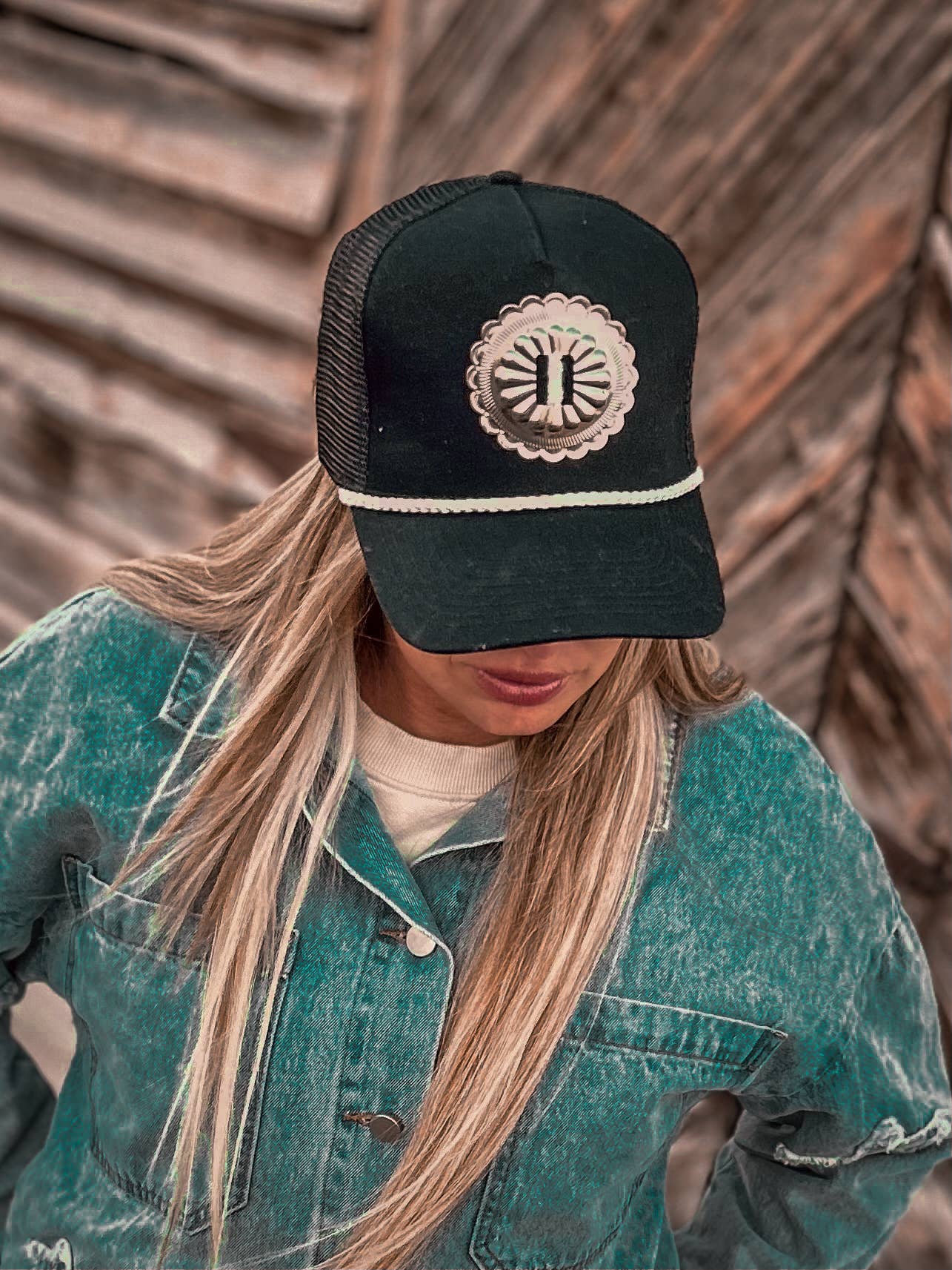 Black and White Single Concho Trucker Hat 