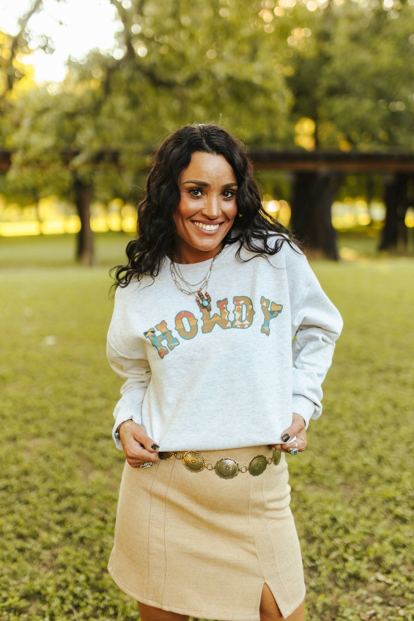 Howdy Graphic Sweatshirt