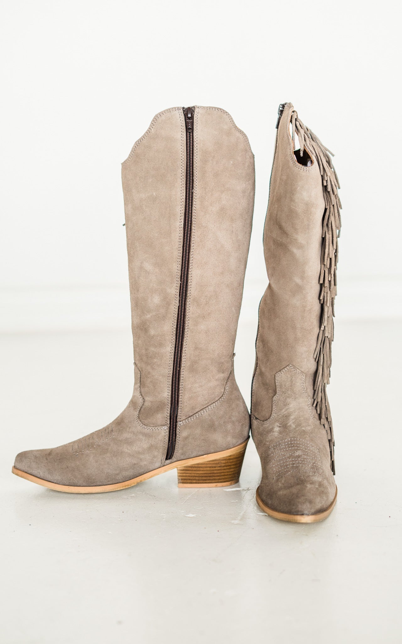 Rodeo Doll Fringe Boots in Taupe